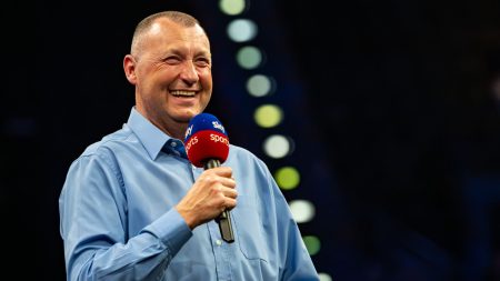 Wayne Mardle: A Profile of the Sky Sports Premier League Darts Commentator