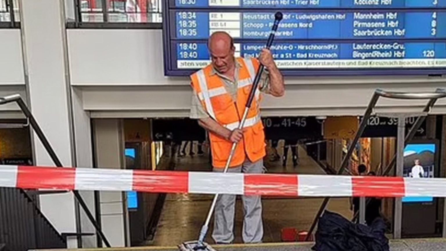 American woman, aged 20, potentially faces a decade behind bars for ‘unintentionally causing fatal stab wounds to man who sexually harassed her at train station’