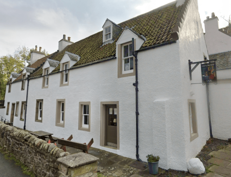 Historic 300-Year-Old Pub Closes Days Before Christmas, Devastating Patrons