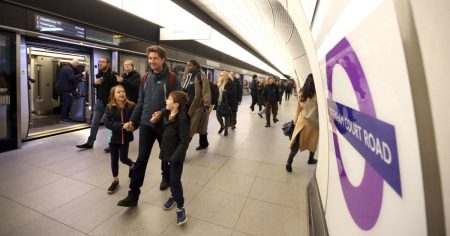Disruptions Impact Five London Underground Lines