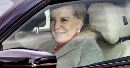 Wrist Fractures Sustained by Princess in Fall at Kensington Palace