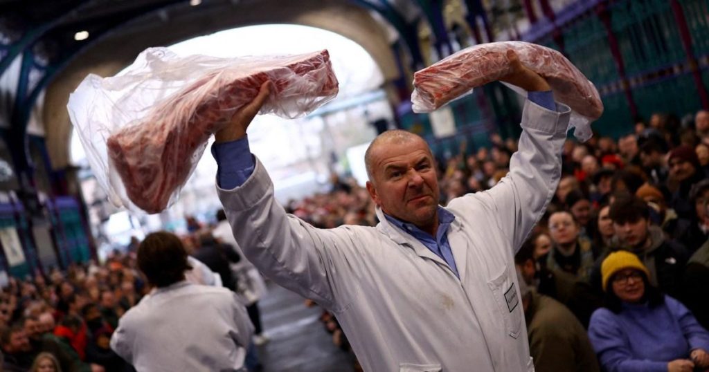 Smithfield Market’s Historic Christmas Eve Auction Amidst Closure Threat