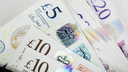 Individuals Receiving Universal Credit and Other Benefits May Be Eligible for Up to £8,017 in Christmas Assistance