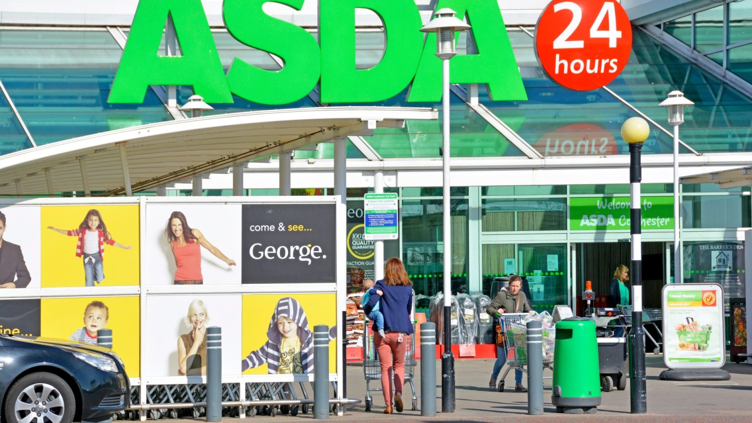 Asda Customers Report Pricing Error on Stacey Solomon Christmas Decorations.