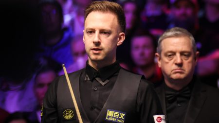 2024 UK Championship Snooker Final: Judd Trump Triumphs Over Barry Hawkins to Claim £250,000 Prize with Live Updates