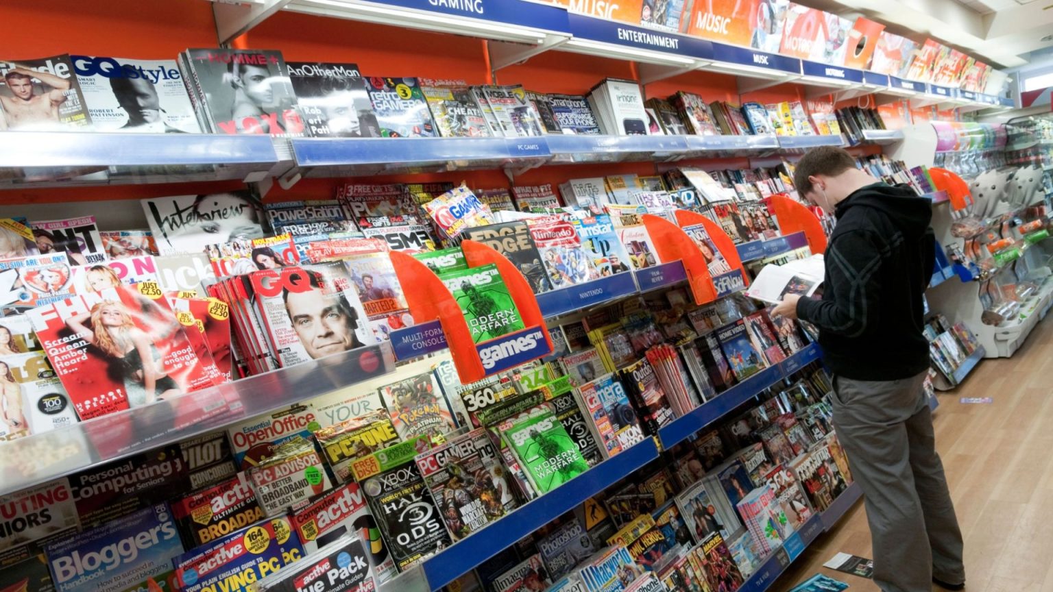 Major High Street Retailer to Close Branch Amidst Uncertainty Surrounding Shopping Centre’s Future