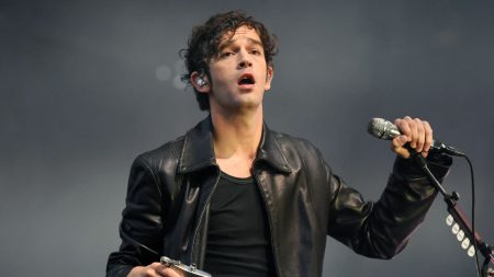Matty Healy, Taylor Swift’s former boyfriend, engages in heated argument with Azealia Banks and threatens to ‘slap her’ before deleting tweet