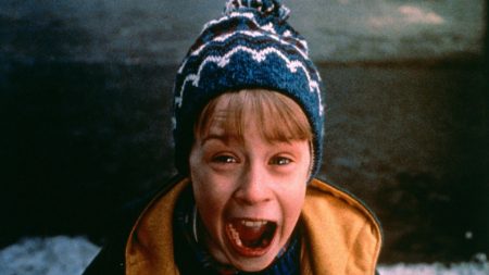 A Significant Plot Hole in “Home Alone 2: Lost in New York” Discovered by Fans