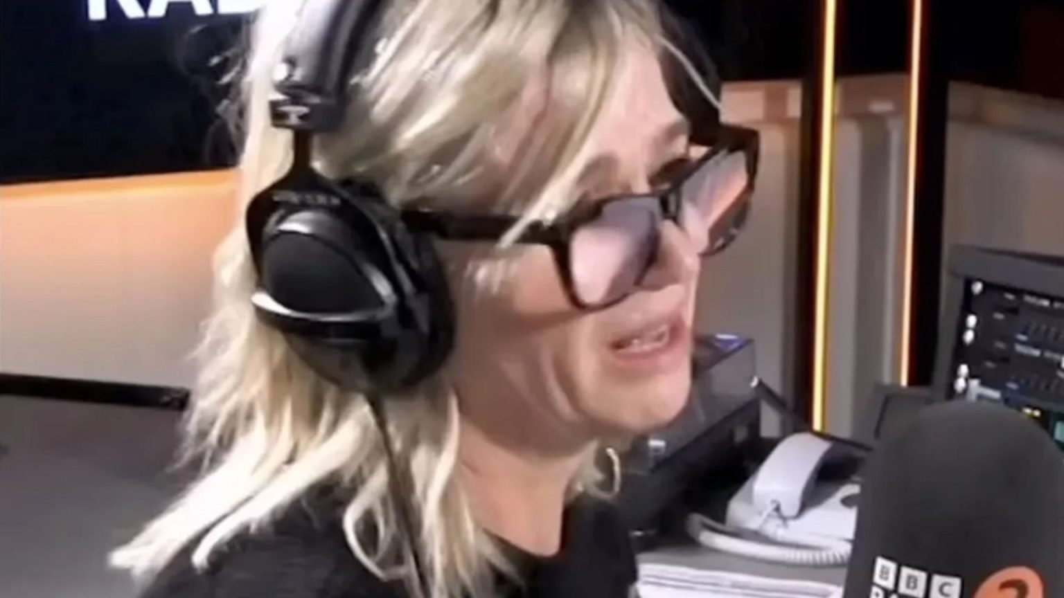 Zoe Ball Bids Emotional Farewell to BBC Radio 2 Breakfast Show