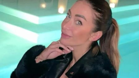 Mother Sacrifices Life to Save Unborn Baby by Refusing Cancer Treatment