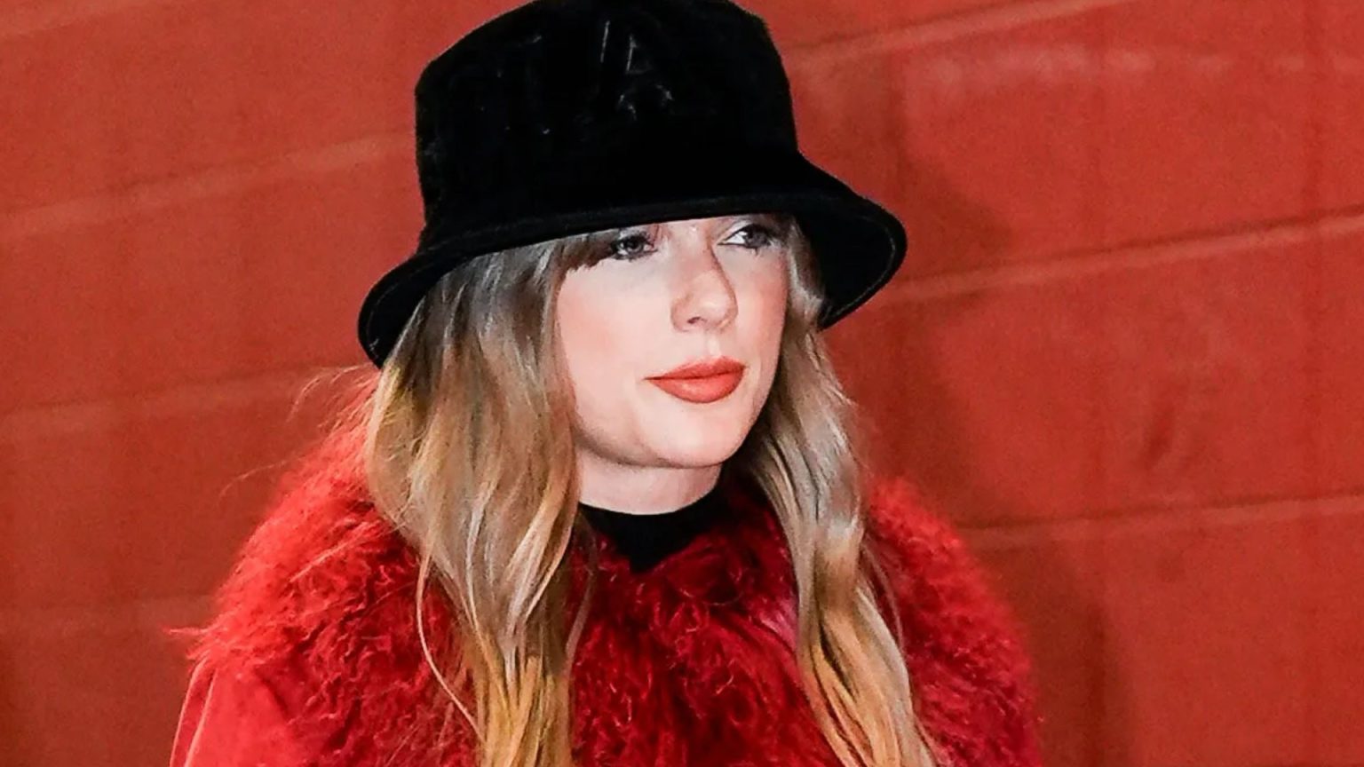 Taylor Swift Observed at NFL Game Supporting Travis Kelce.