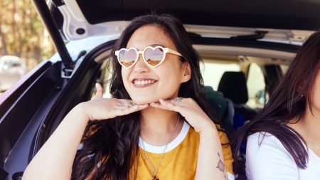 Dangerous Vision-Damaging Sunglass Mistakes to Avoid While on Holiday