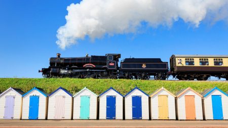 Coastal Paradise: Discover Beaches, Stargazing, and Picturesque Villages