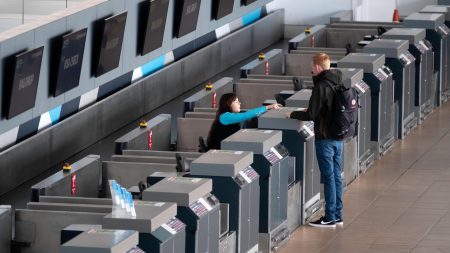 Ryanair Eliminates £55 Airport Fee