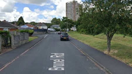 14-Year-Old Boy in Critical Condition Following Stabbing; 15-Year-Old Suspect Detained for Attempted Murder