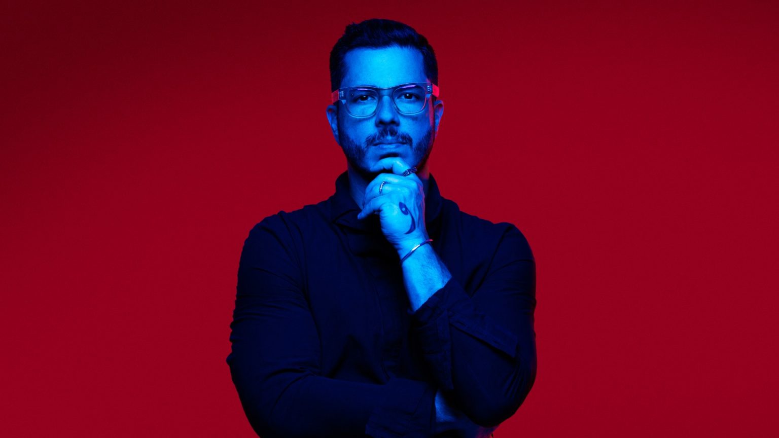 Former dentist reveals how he quit to become a DJ – and now travels the world to spin tracks