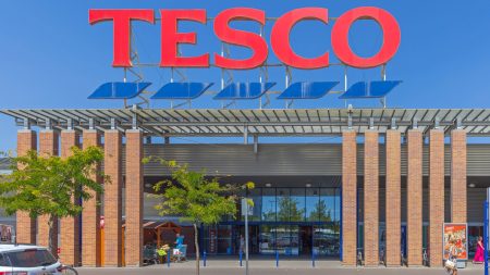Foodies rush to Tesco for new ice cream flavour ‘better than Biscoff’ scanning at tills for just £2.50