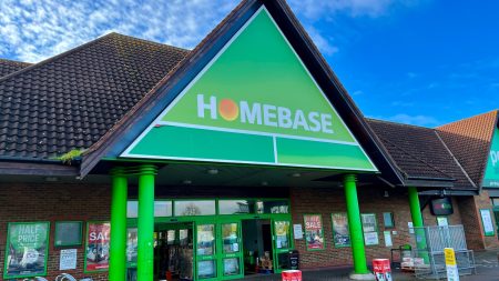 Huge homeware chain with 137 branches in UK shuts doors to much-loved store after crashing into administration