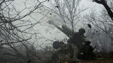 Defiant Ukrainian military chiefs vow to ‘fight until the last death’ despite ceasefire calls by US and Russia