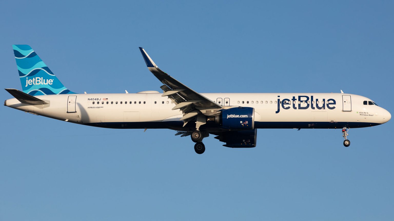 JetBlue pilot Jeremy Gudorf shoots himself dead as cops close in on him at busy train station after child sex bust