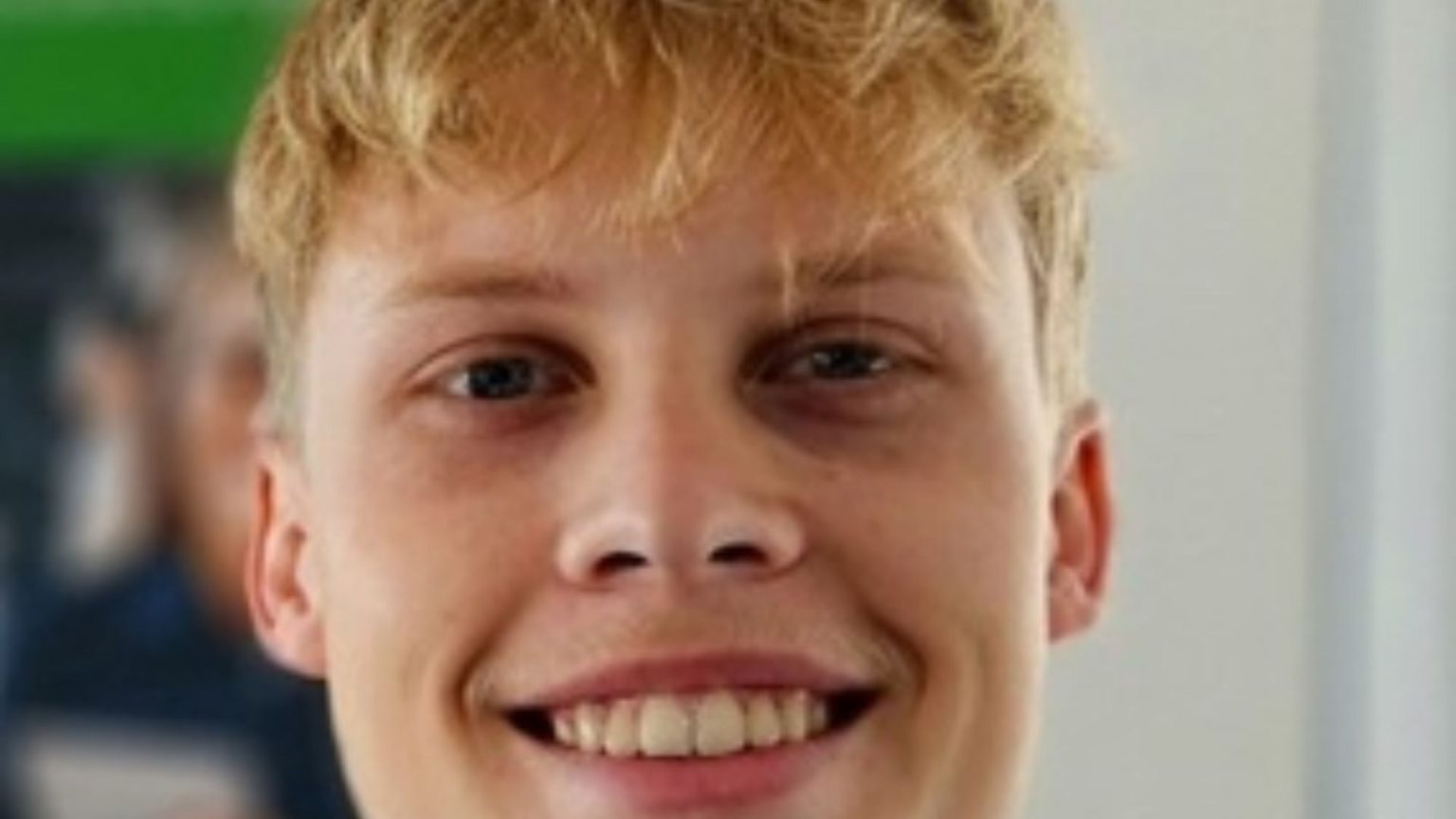New CCTV released in desperate search for missing uni student, 21, who vanished from pub as cops ‘extremely concerned’ – The Sun