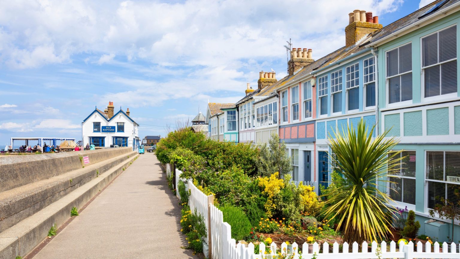 Warning over new Stamp Duty refund scam that could cost you £1,000s – signs to look out for