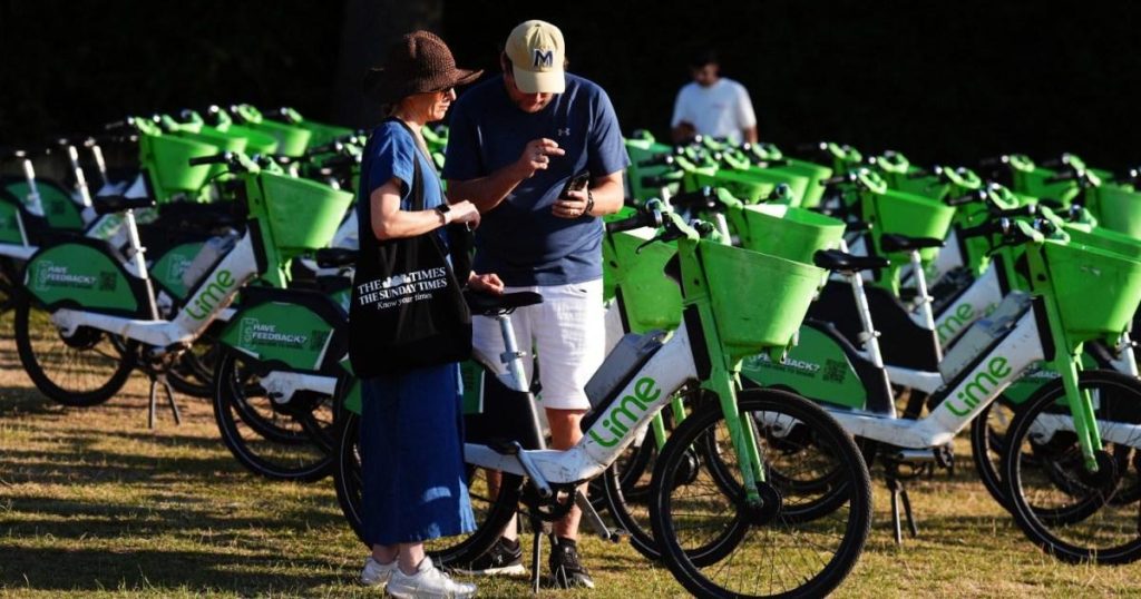 ‘A real nuisance’ – Londoners have their say on the city’s e-bike boom
