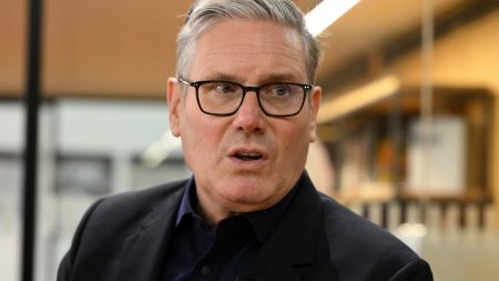 ‘Hypocrite’ Starmer slammed for backing Palestinian statehood while handing over Chagos Islands without a fight