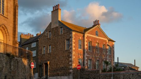 The Georgian townhouse that is now a boutique hotel right by a Cornish harbour