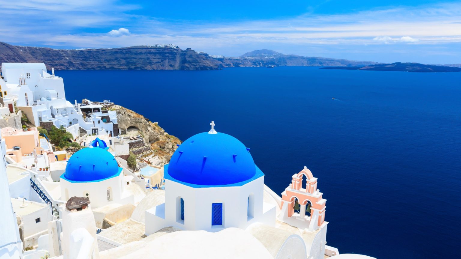 The four Greek islands you can easily hop between in one holiday – for as little as £6