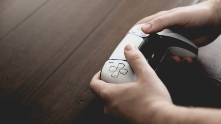 Shoppers rush to buy PlayStation controllers scanning for just 50p at major discounter