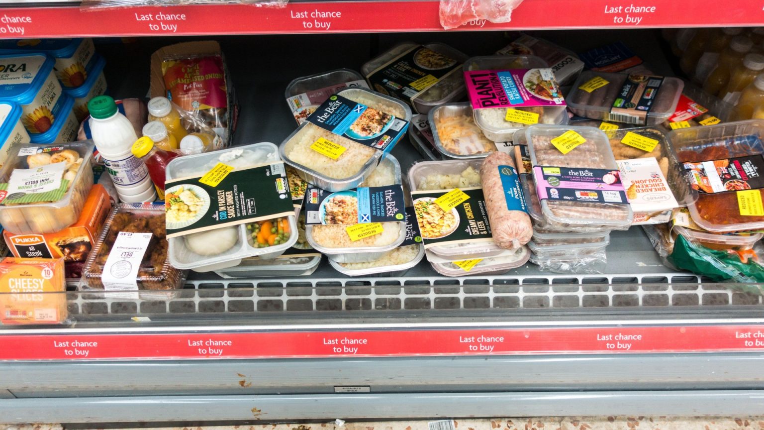 New tool reveals yellow sticker discounts in real-time from your nearest Iceland supermarket – how to save £50 a week