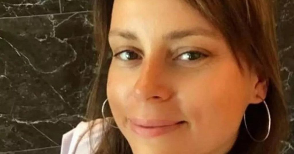 Prison officer ‘had relationship with 17-year-old young offender inmate’