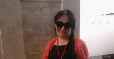 Tour guide dies after collapsing in searing heat while showing group around Rome’s Colosseum