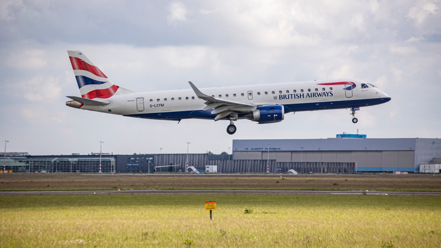 BA flight drama as 20 passengers BOOTED OFF plane moments before take-off for surprising reason
