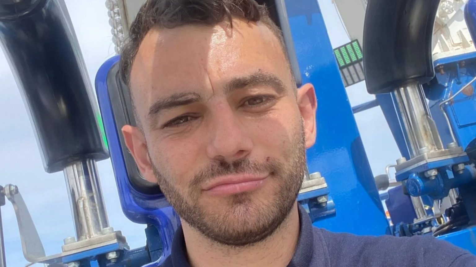 Funfair worker who died in ‘tragic accident’ at work just days after posting photo on ride is pictured