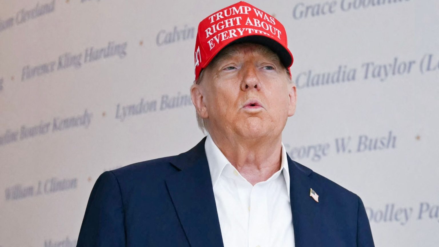 Trump gives update on progress with setting up Zelensky-Putin peace showdown – saying ‘it’s like mixing oil and vinegar’