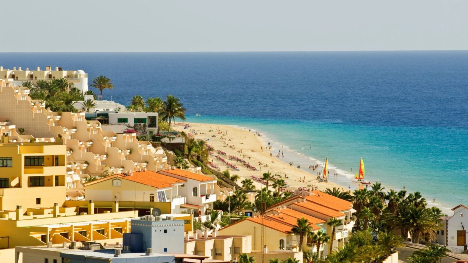 Brit girl, 5, dies after being pulled from Canary Islands swimming pool in family holiday tragedy – The Sun