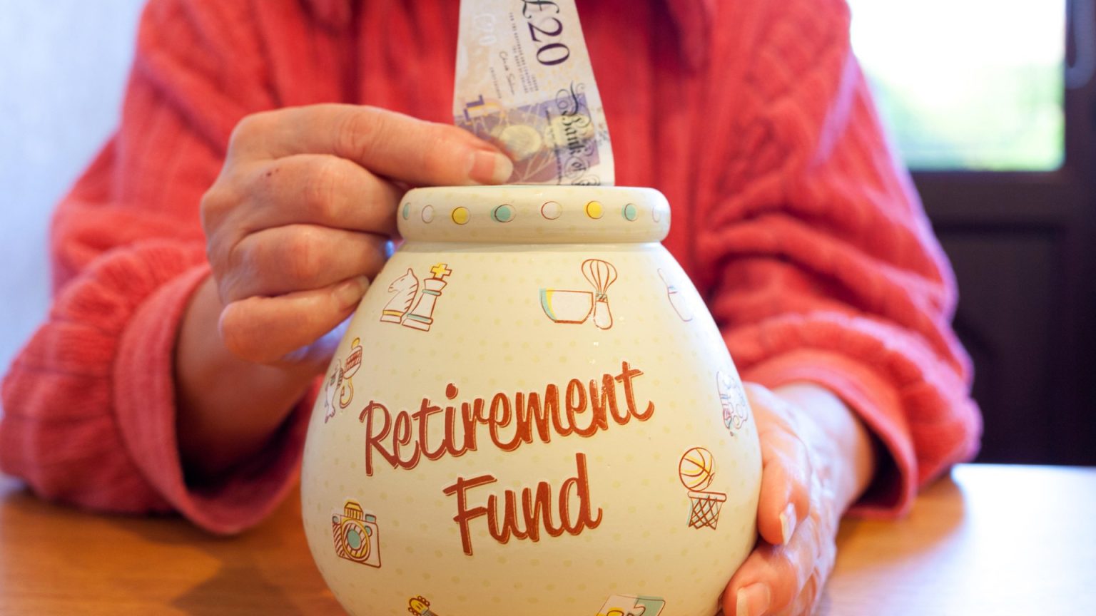 Millions of workers warned of ‘epidemic’ over mistake that will cost them £54,000 in retirement savings