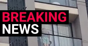 American ‘saving son from choking’ on balcony nearly lynched by peadohunting mob