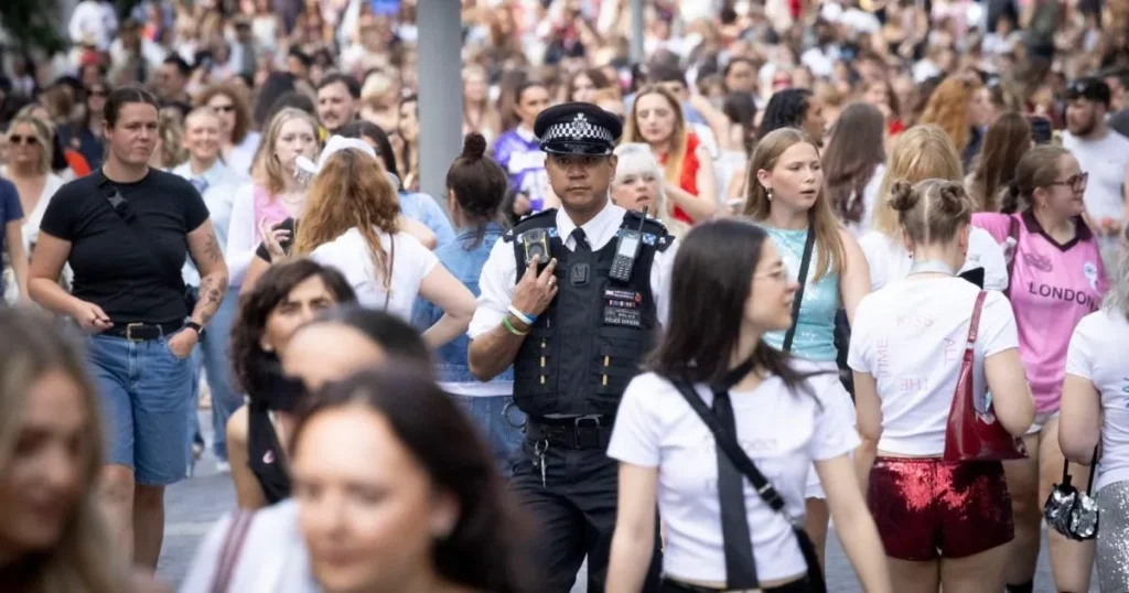 I joined the secret police operation protecting women at Harry Styles