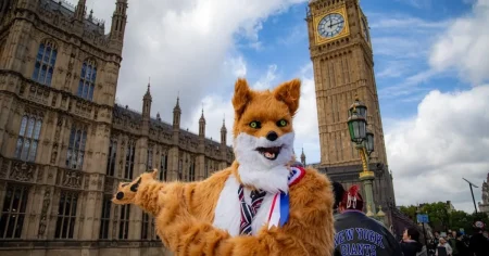 Man dressed as fox pulls out of Clacton election because it’s become a ‘circus’