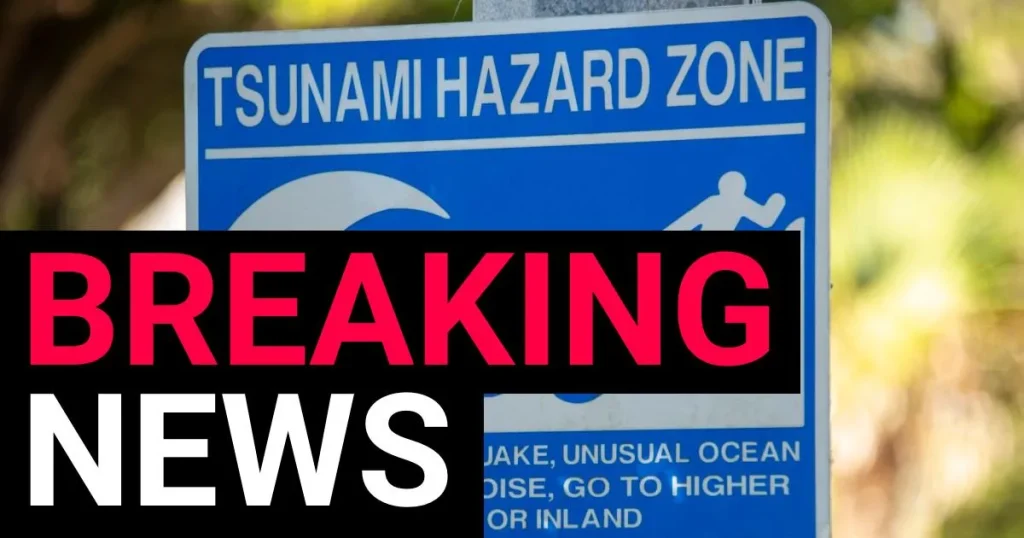 Powerful 7.4-magnitude earthquake strikes Mexico triggering tsunami alert