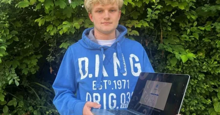 Teenager drives 70 miles with mum to rescue laptop from scammers