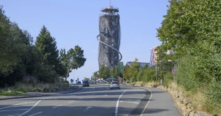 Two adults and their child fall to their deaths from Germany’s tallest observation tower