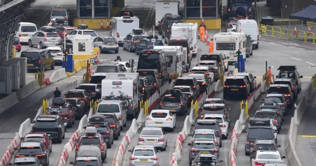 ‘Summer scramble’ hits UK roads as 14,100,000 drivers head on holiday