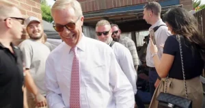 Nigel Farage awkwardly gatecrashes birthday party on Clacton campaign trail