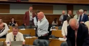Councillors wind up Reform colleagues by singing too much of the national anthem