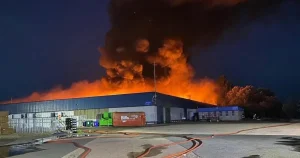 Massive fire breaks out at Essex warehouse as residents told to ‘keep windows shut’