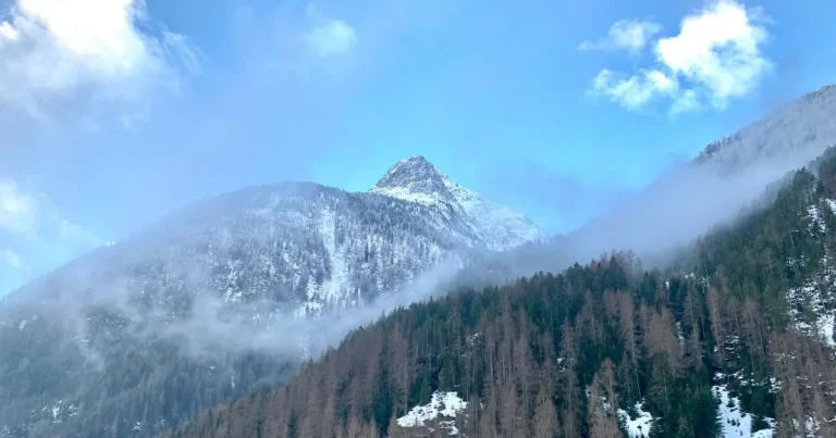 British hikers with prams and ‘zero’ equipment rescued from 7,600ft up in the Alps